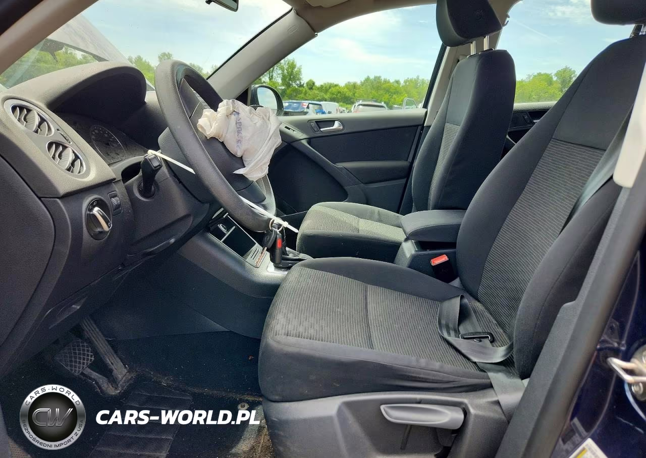 2012 Volkswagen Tiguan S VIN:WVGBV7AXXCW611178 - 7