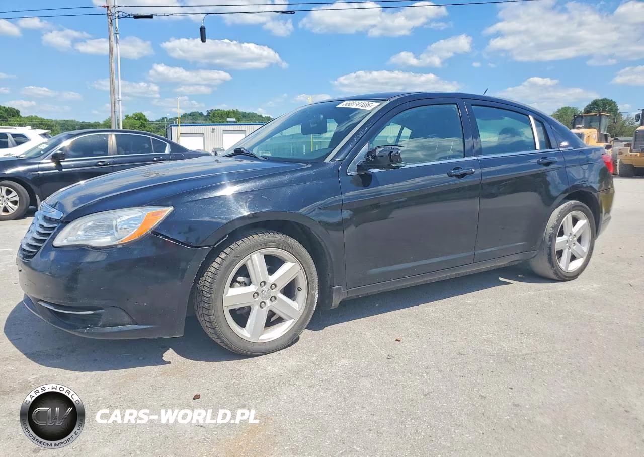 2014 Chrysler 200 Lx – zdjęcie 1 z 12
