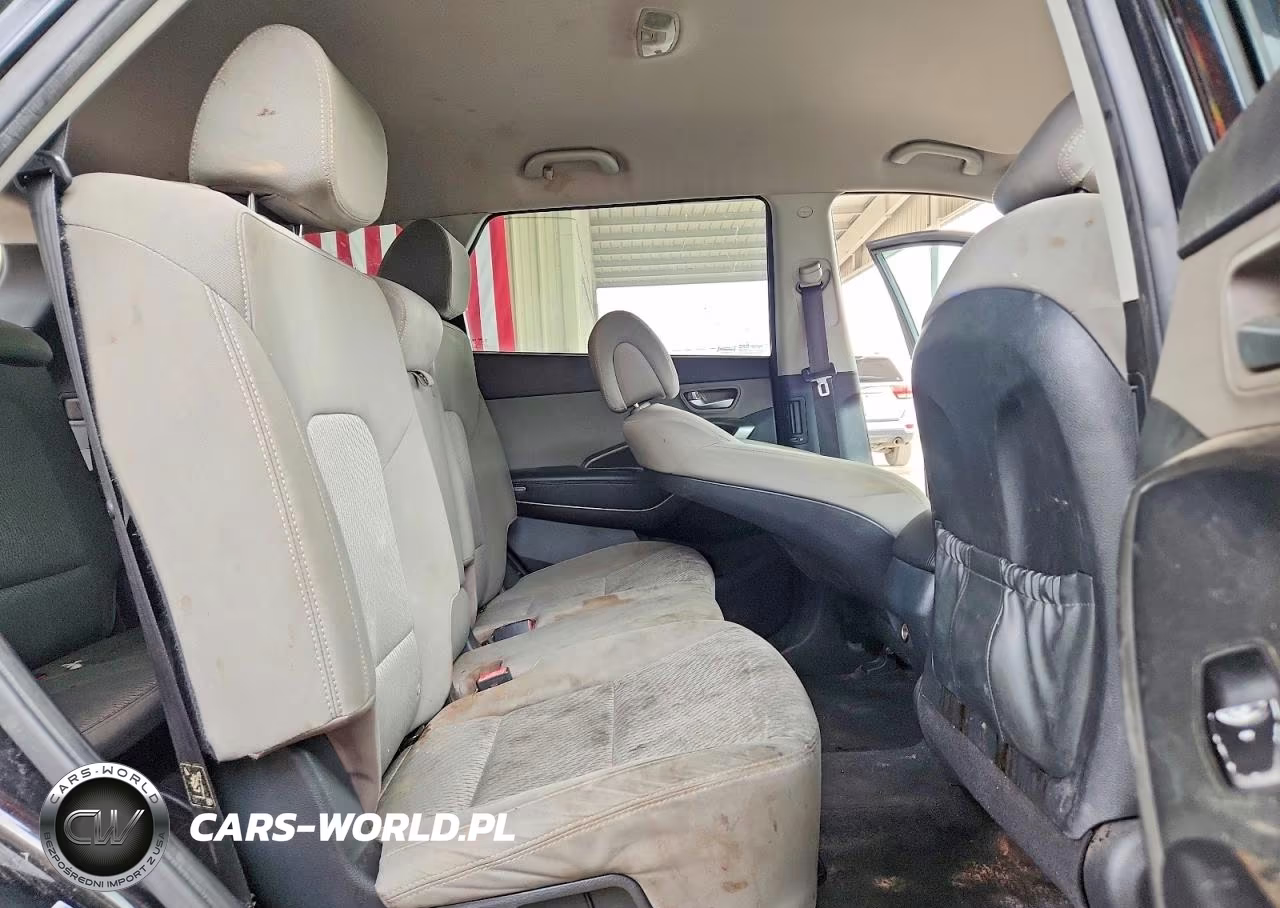 2018 Hyundai Santa Fe Se VIN:KM8SM4HF5JU278069 - 11