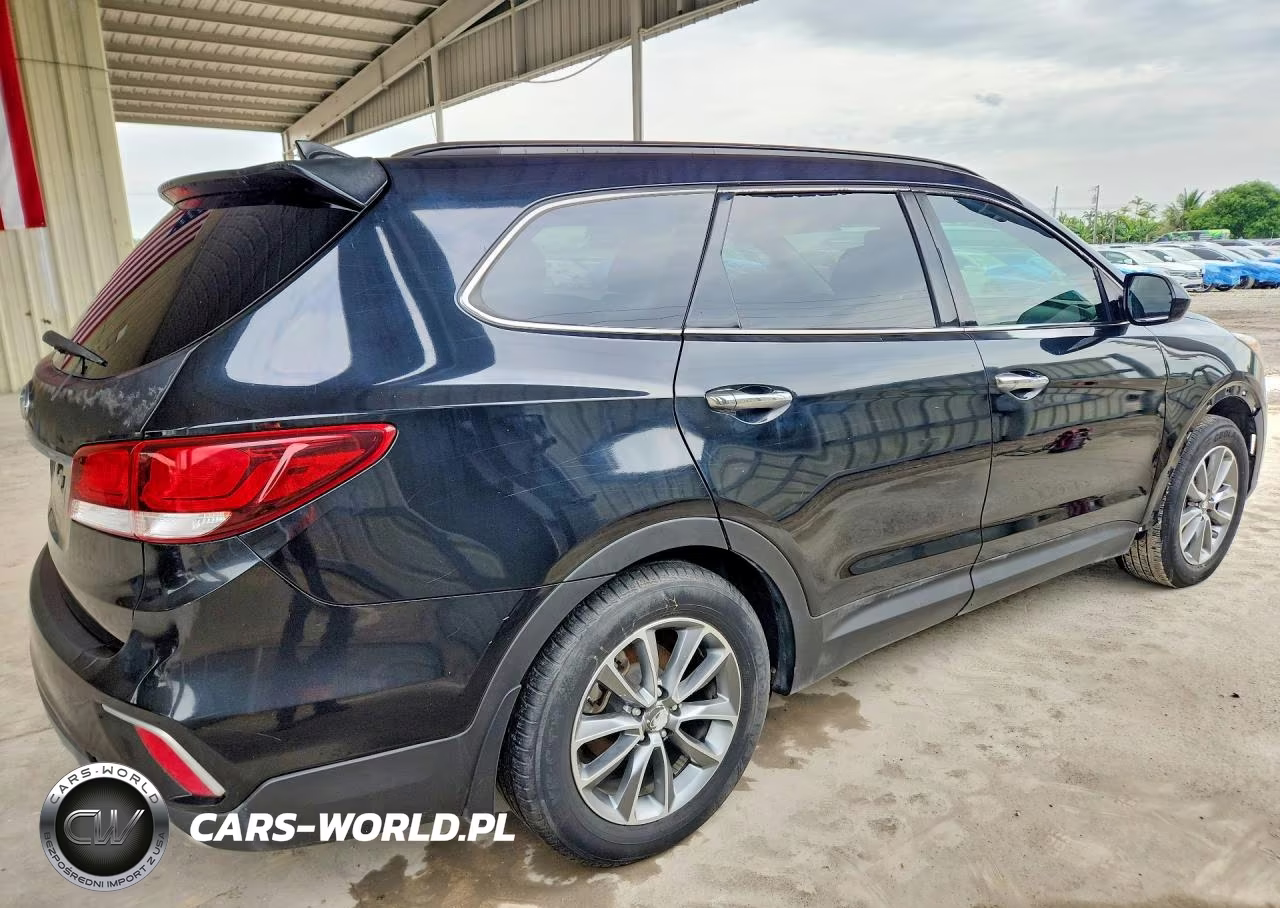 2018 Hyundai Santa Fe Se VIN:KM8SM4HF5JU278069 - 3