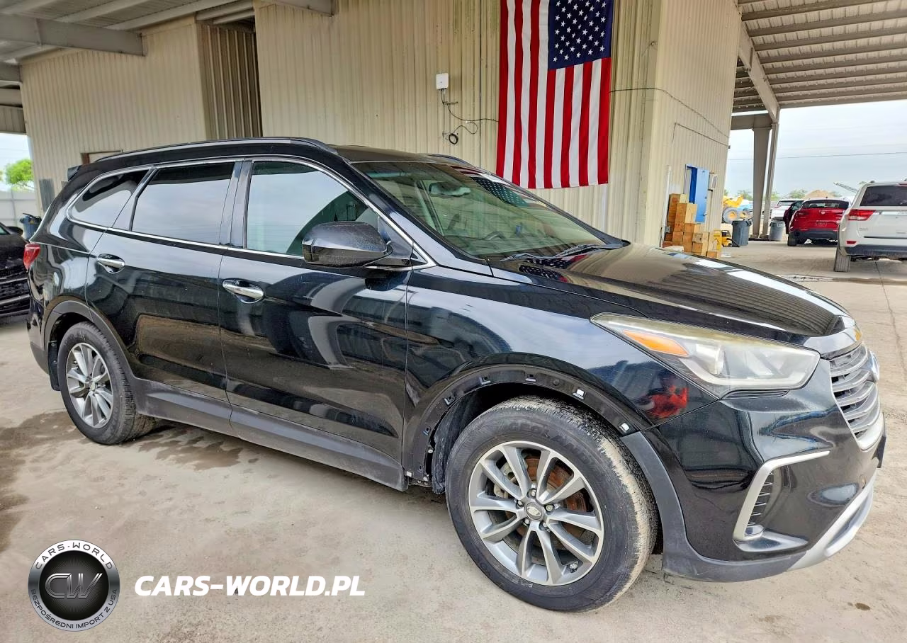 2018 Hyundai Santa Fe Se VIN:KM8SM4HF5JU278069 - 4