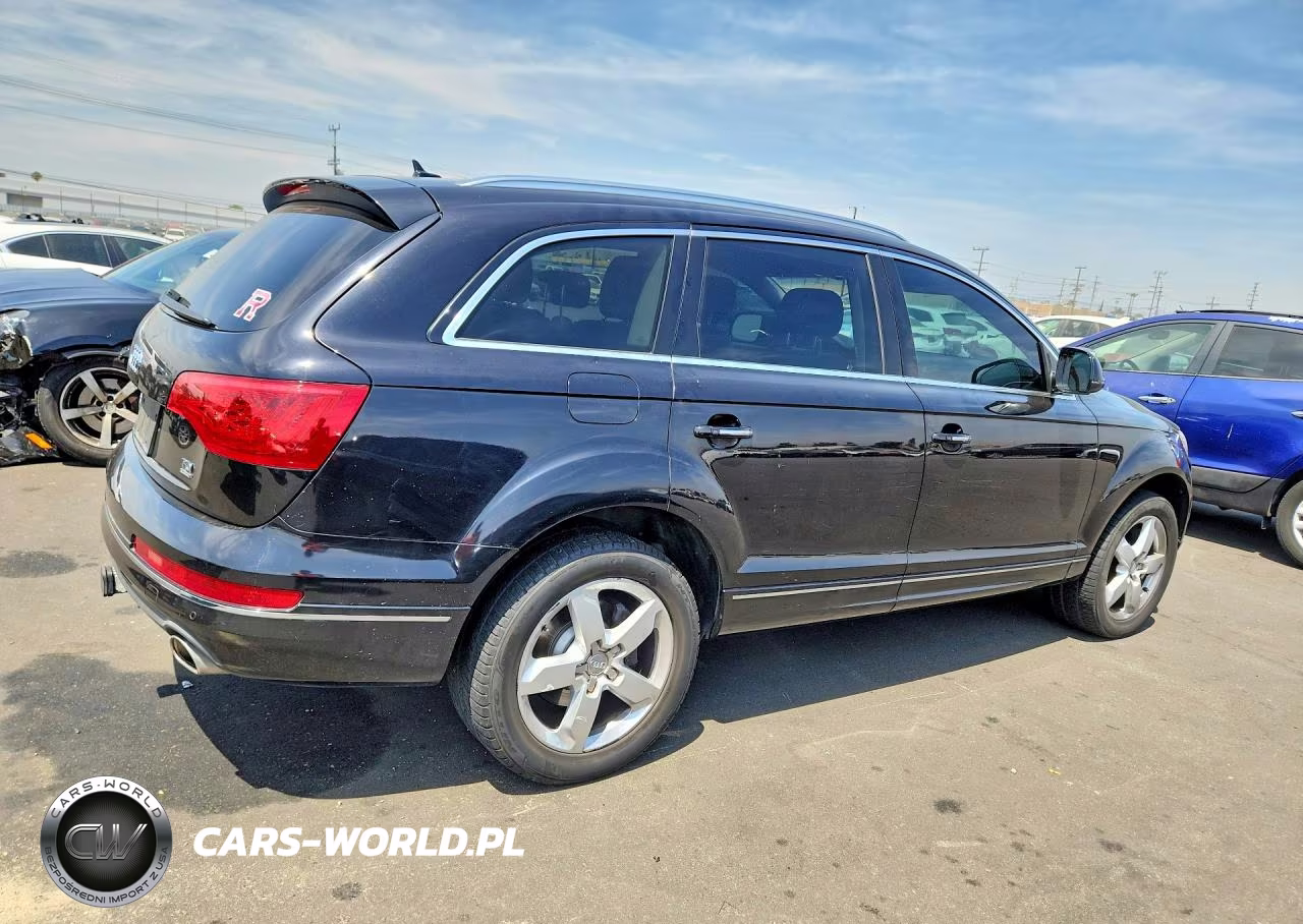 2014 Audi Q7 Premium Plus VIN:WA1LMAFE2ED014518 - 3