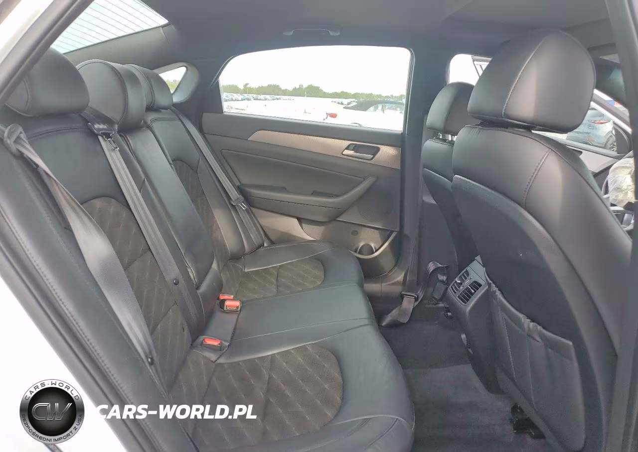 2018 Hyundai Sonata Sport+ VIN:5NPE34AF5JH714881 - 10