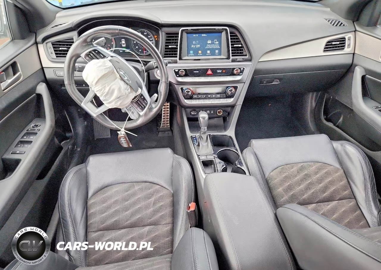 2018 Hyundai Sonata Sport+ VIN:5NPE34AF5JH714881 - 8