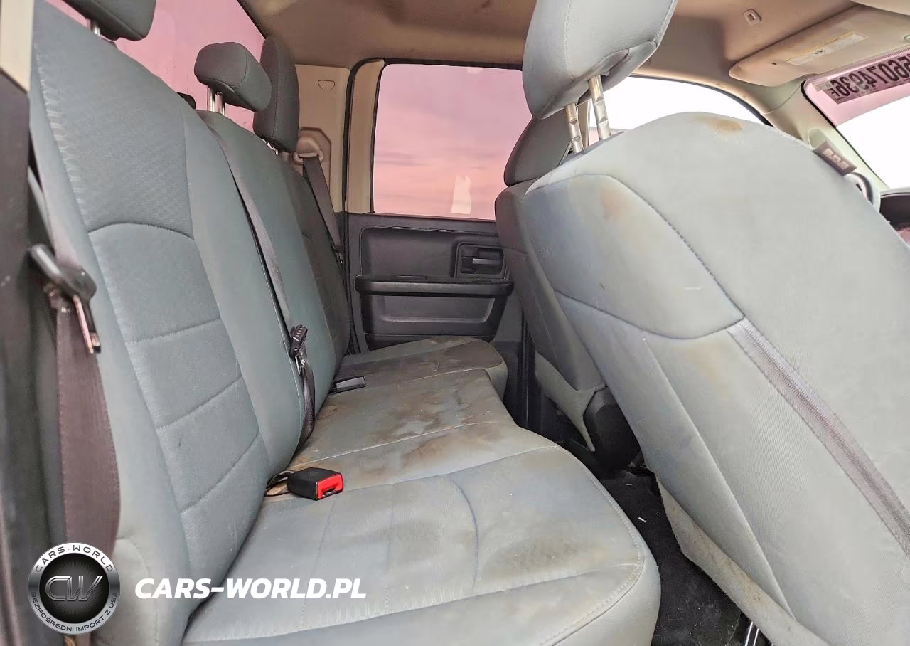 2019 Ram 1500 Classic Tradesman VIN:1C6RR6FG3KS613720 - 10