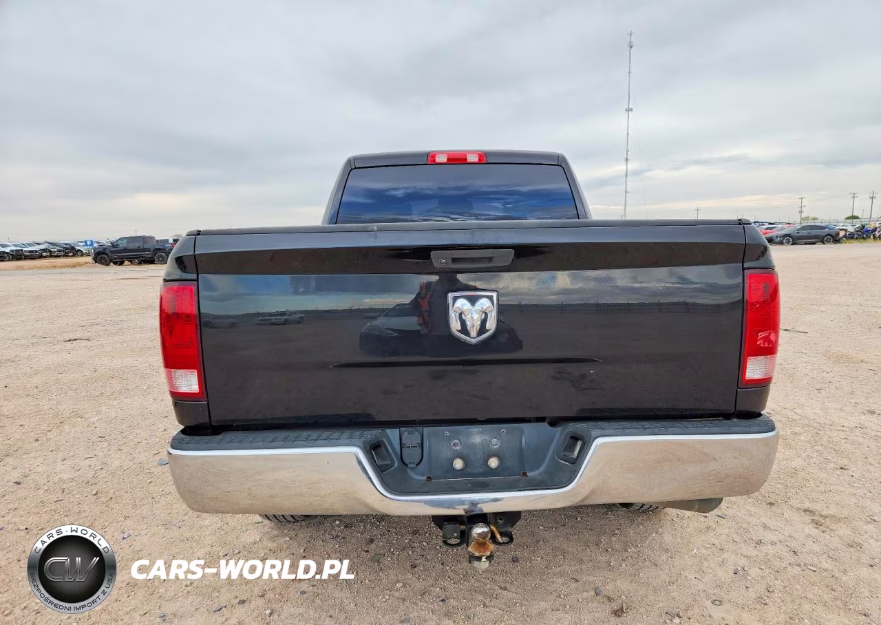 2019 Ram 1500 Classic Tradesman VIN:1C6RR6FG3KS613720 - 6
