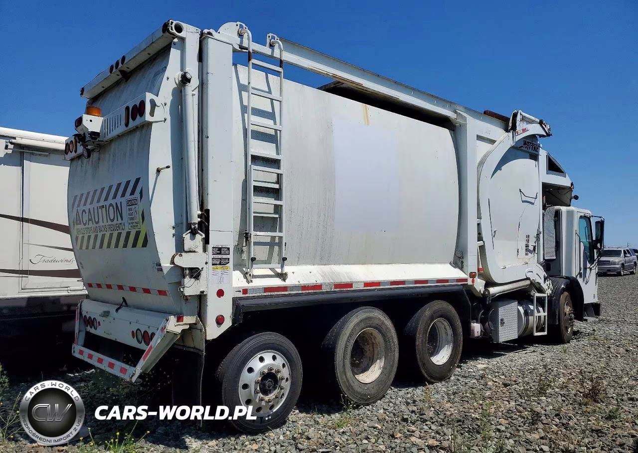 2013 American La France Condor Refuse Truck VIN:5SXMNZCY2CR1A1053 - 4