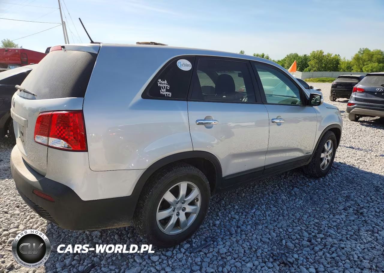 2013 Kia Sorento Lx VIN:5XYKTDA62DG356511 - 3