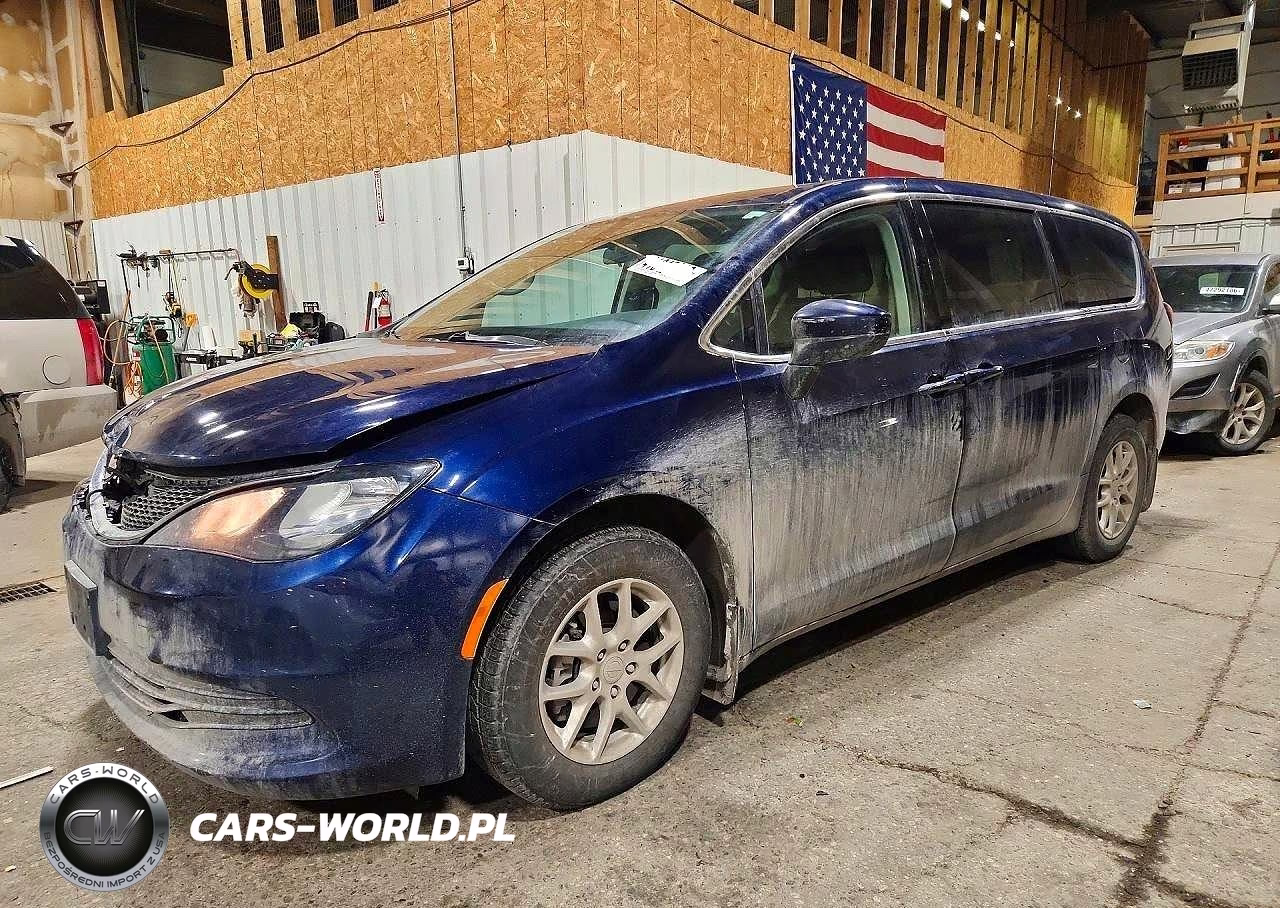 2020 Chrysler Voyager