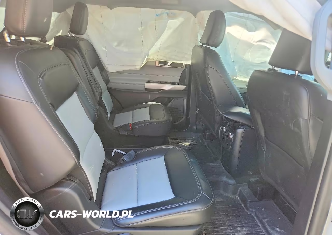 2022 Ford Explorer Xlt VIN:1FMSK8DH8NGA22629 - 11