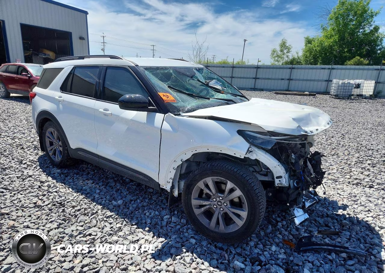 2022 Ford Explorer Xlt VIN:1FMSK8DH8NGA22629 - 4