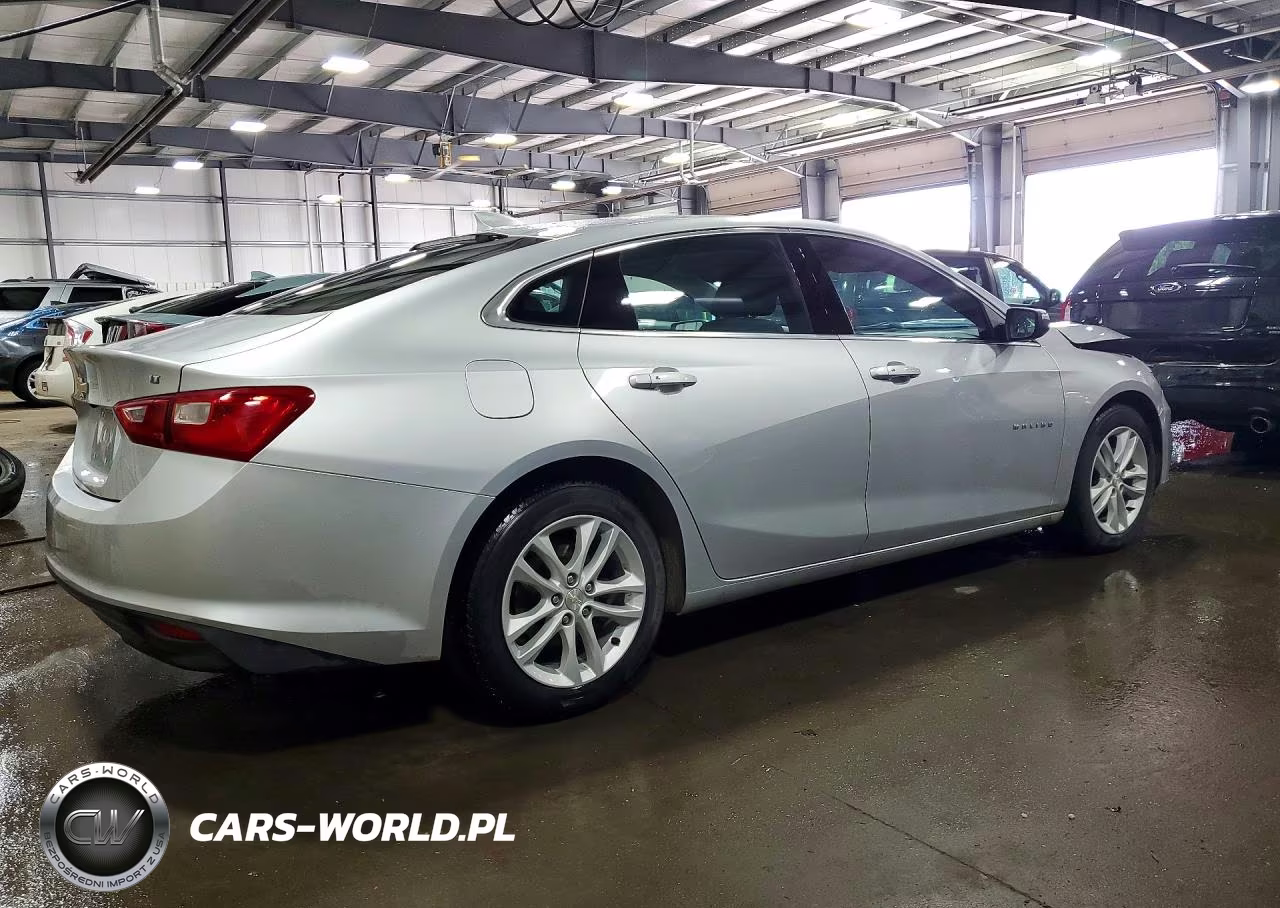 2018 Chevrolet Malibu Lt VIN:1G1ZD5ST3JF195860 - 3