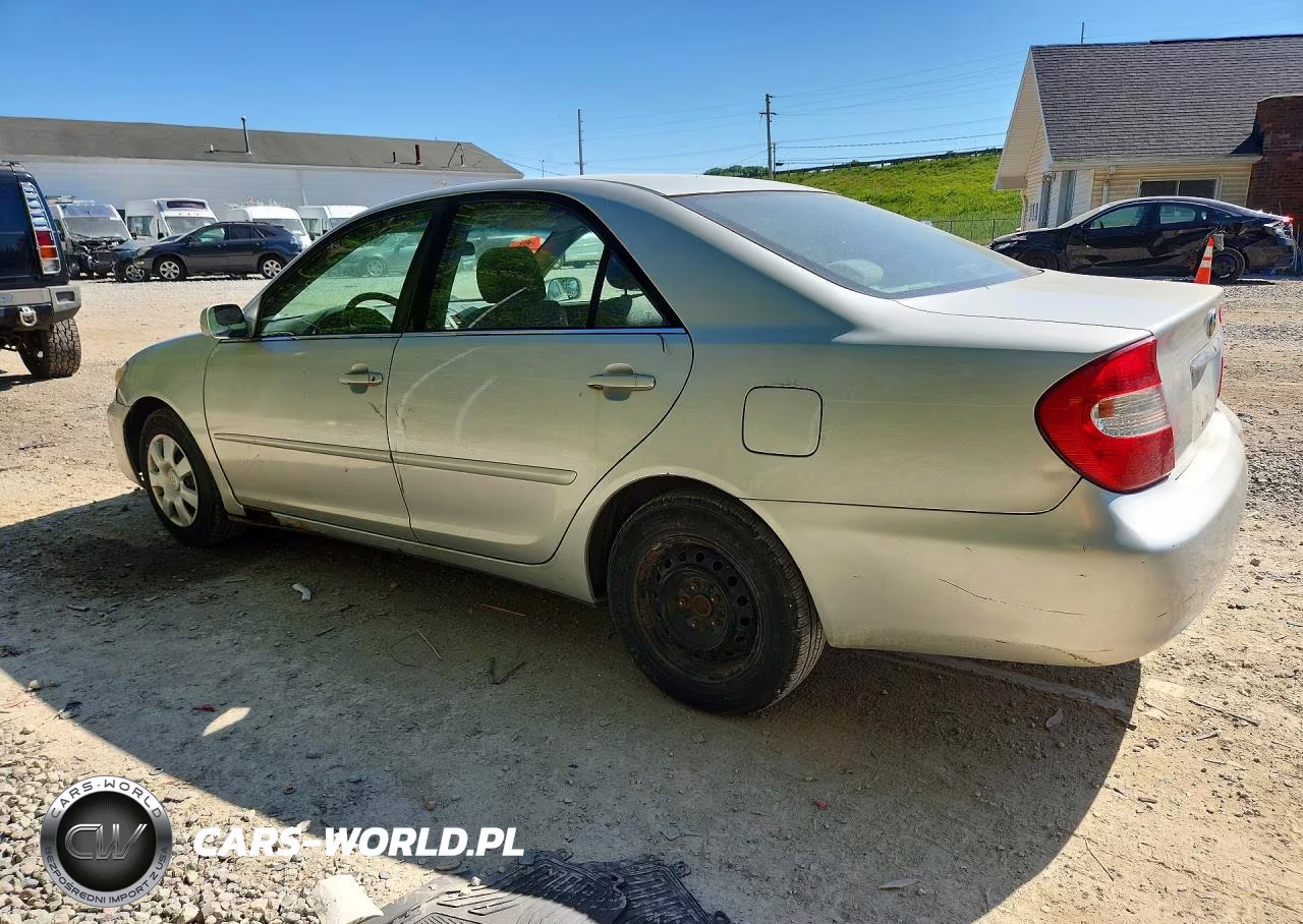 2003 Toyota Camry Le VIN:4T1BE32K03U161547 - 2