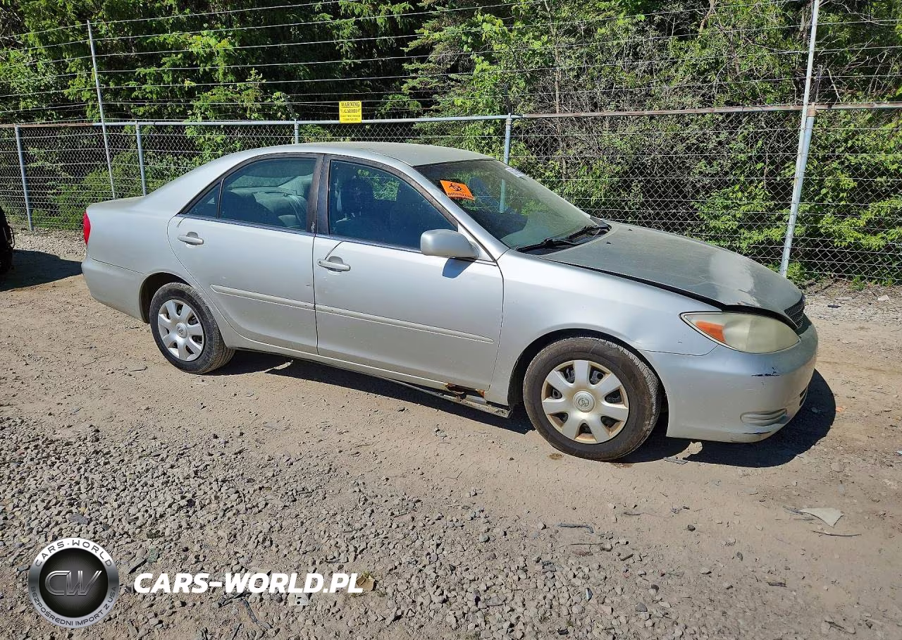 2003 Toyota Camry Le VIN:4T1BE32K03U161547 - 4