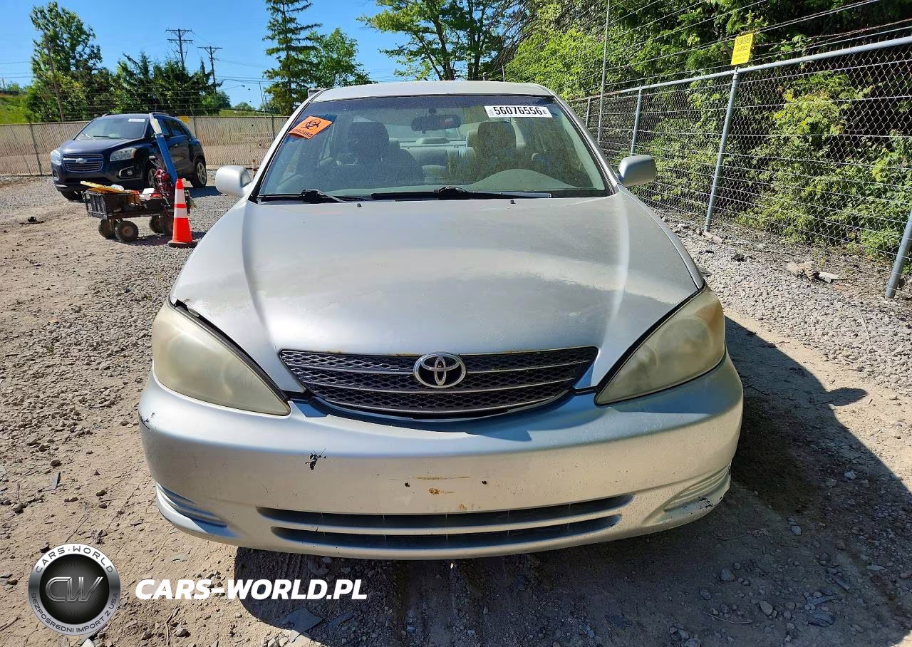 2003 Toyota Camry Le VIN:4T1BE32K03U161547 - 5