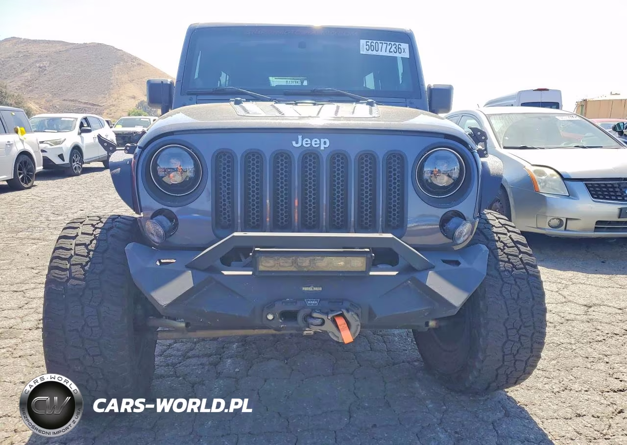 2014 Jeep Wrangler Unlimited Sport VIN:1C4BJWDG9EL271029 - 5