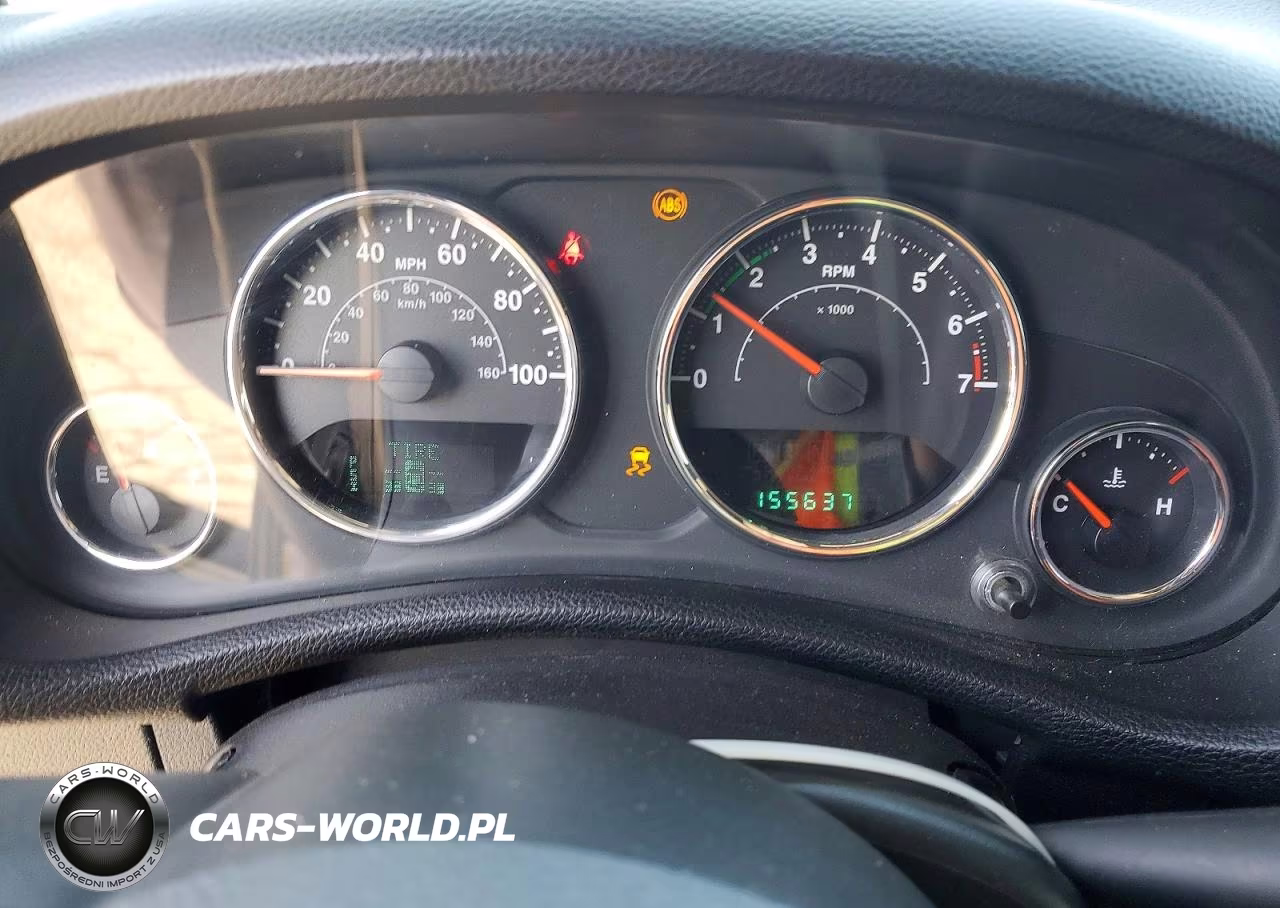 2014 Jeep Wrangler Unlimited Sport VIN:1C4BJWDG9EL271029 - 9