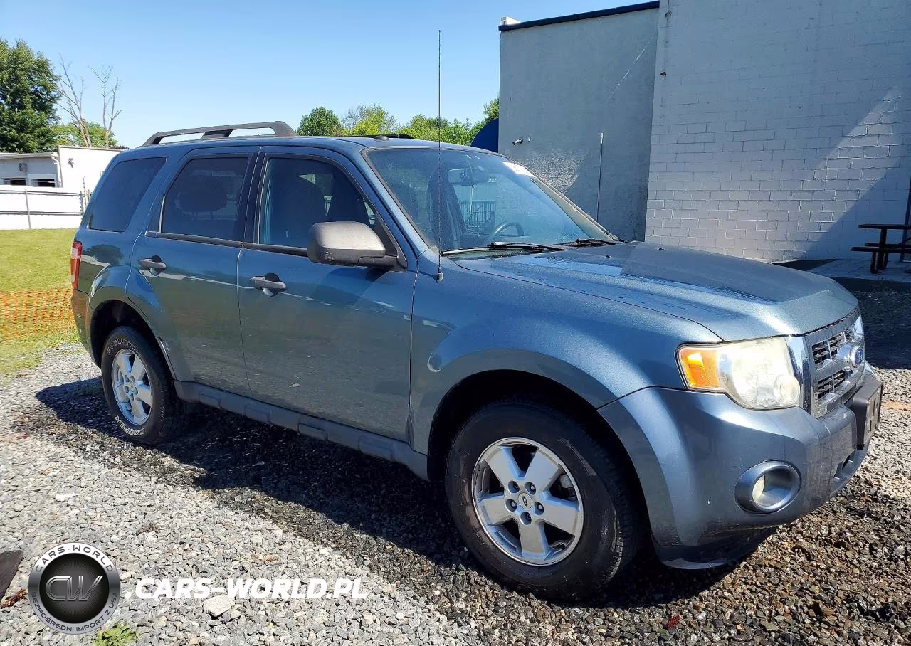 2010 Ford Escape Xlt VIN:1FMCU9D78AKC46681 - 4