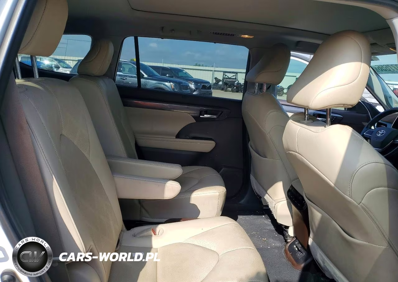 2021 Toyota Highlander Hybrid Platinum VIN:5TDFARAH8MS009421 - 11