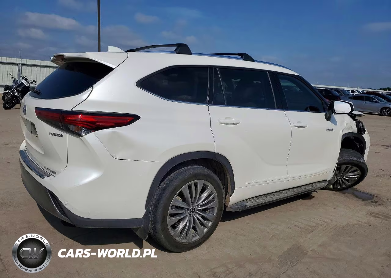 2021 Toyota Highlander Hybrid Platinum VIN:5TDFARAH8MS009421 - 3