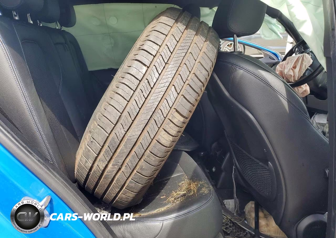 2018 BMW X2 xDrive28I VIN:WBXYJ5C33JEF74704 - 10
