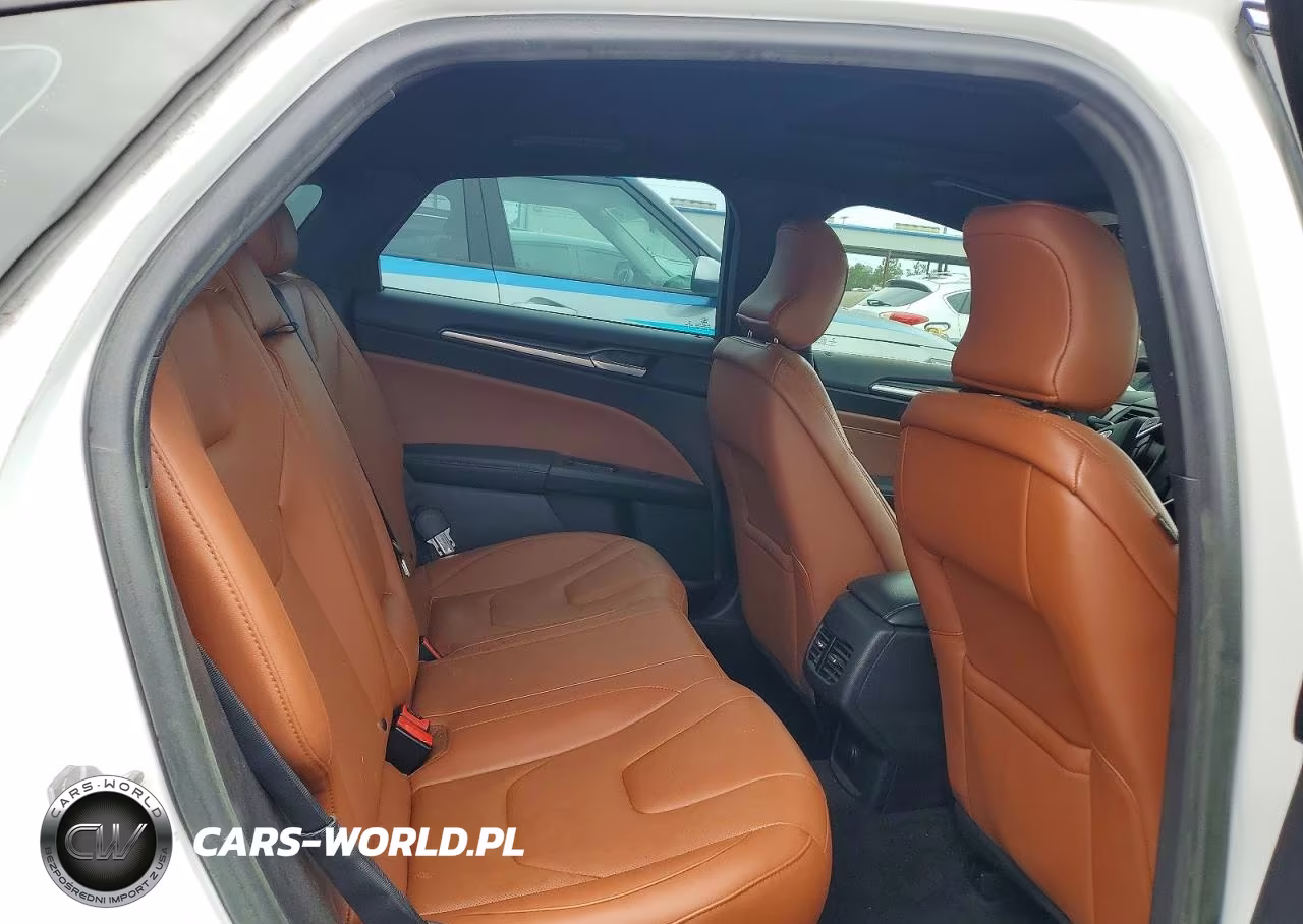 2019 Ford Fusion Titanium VIN:3FA6P0RU8KR194488 - 10