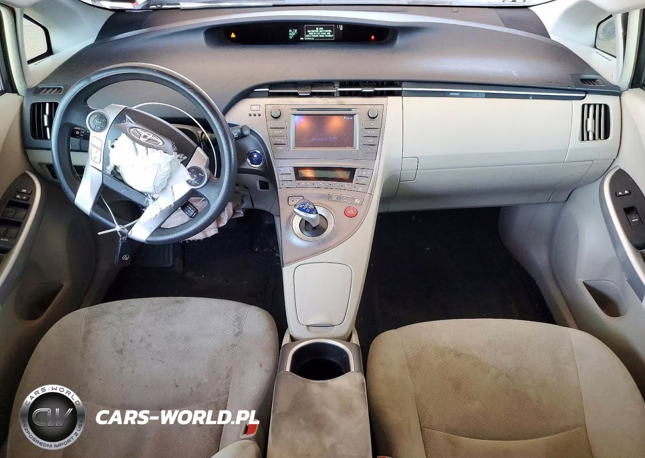 2014 Toyota Prius Two VIN:JTDKN3DU8E0390684 - 8