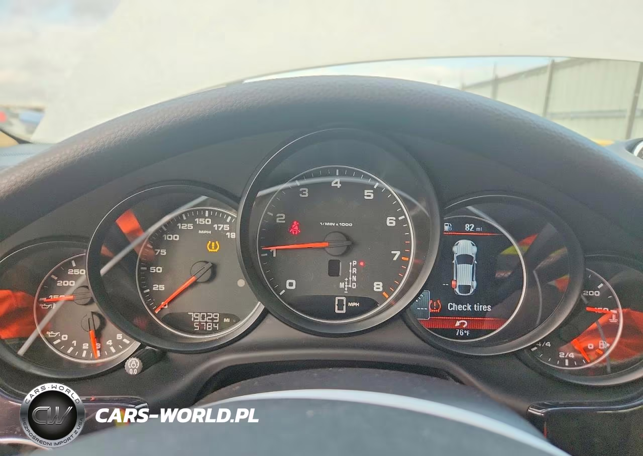 2016 Porsche Panamera 2 VIN:WP0AA2A72GL008036 - 9