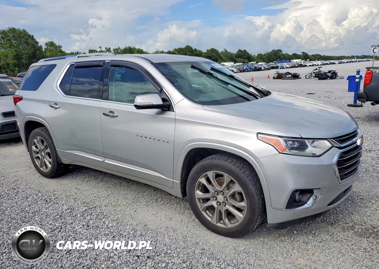 2018 Chevrolet Traverse Premier VIN:1GNERKKW4JJ215506 - 4