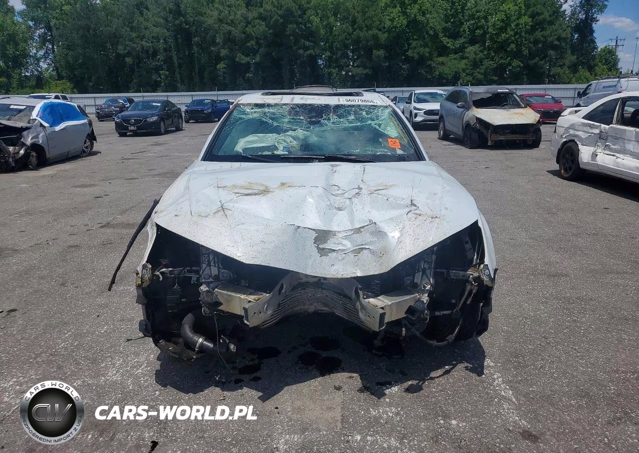 2018 Audi A4 Premium VIN:WAUKMAF48JN013450 - 5