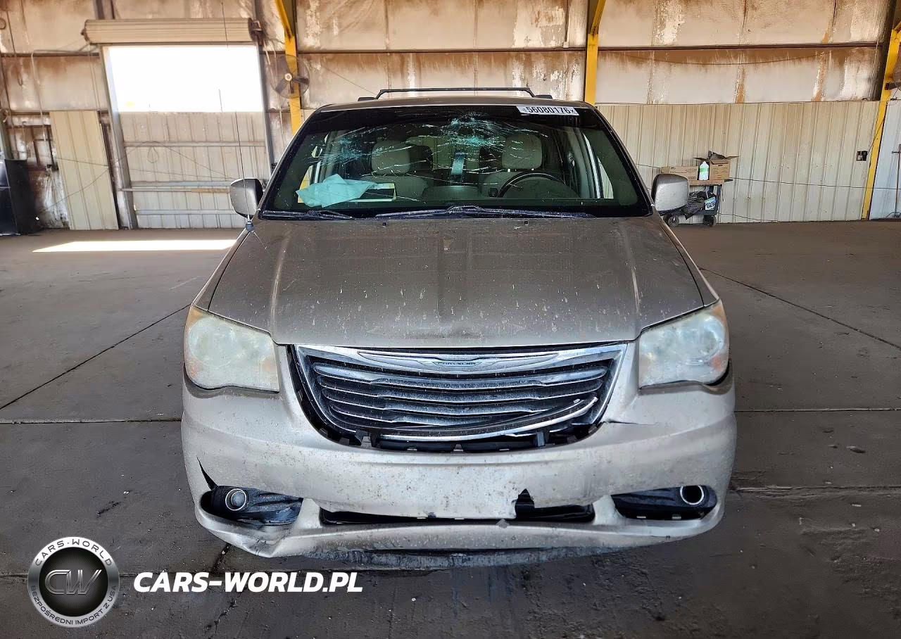 2013 Chrysler Town & Country Touring VIN:2C4RC1BG4DR758904 - 5