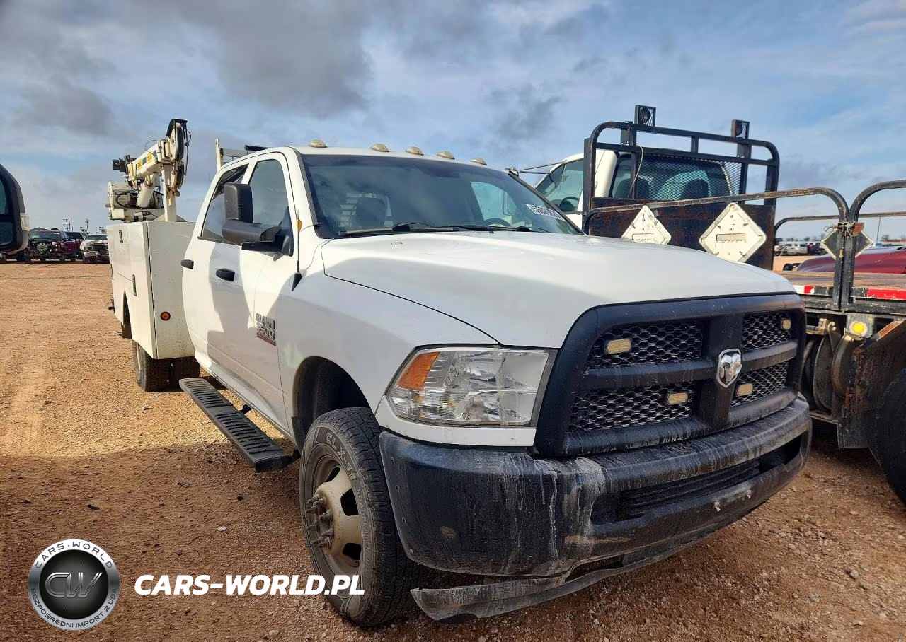 2017 Ram 3500 VIN:3C7WRTCJ8HG678155 - 4