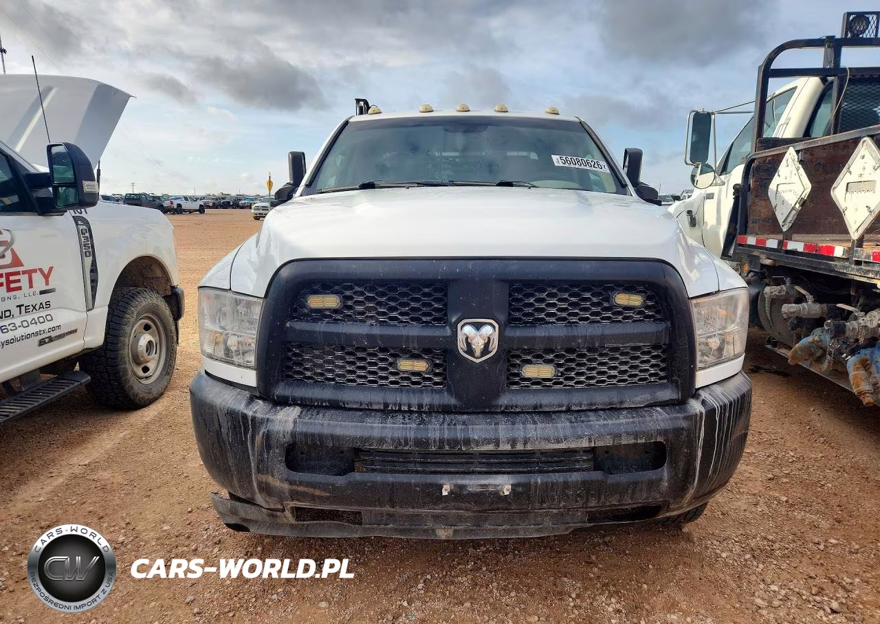 2017 Ram 3500 VIN:3C7WRTCJ8HG678155 - 5