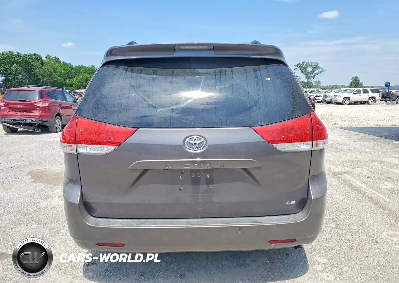 2012 Toyota Sienna Le VIN:5TDKK3DC6CS253480 - 6