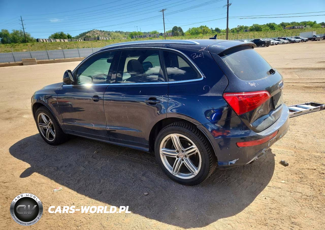 2010 Audi Q5 Premium Plus VIN:WA1MKAFP5AA082691 - 2