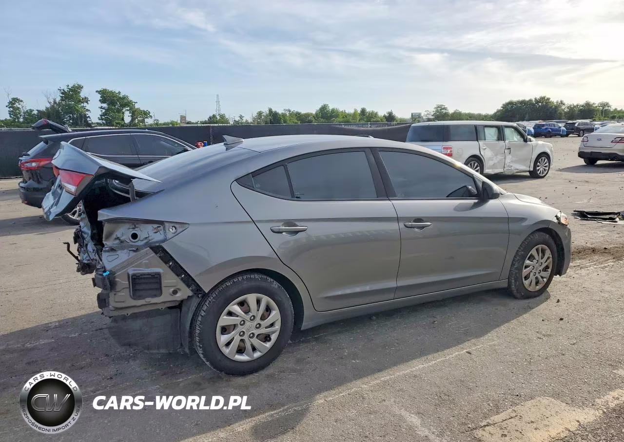 2018 Hyundai Elantra Sel VIN:5NPD84LF0JH322949 - 3