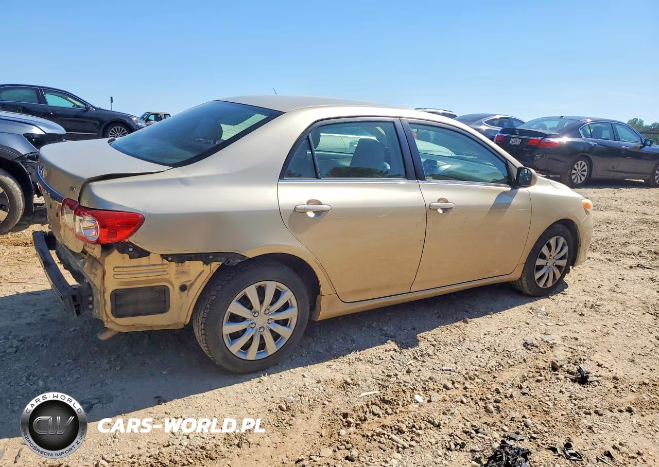 2013 Toyota Corolla Base VIN:JTDBU4EE3DJ114910 - 3