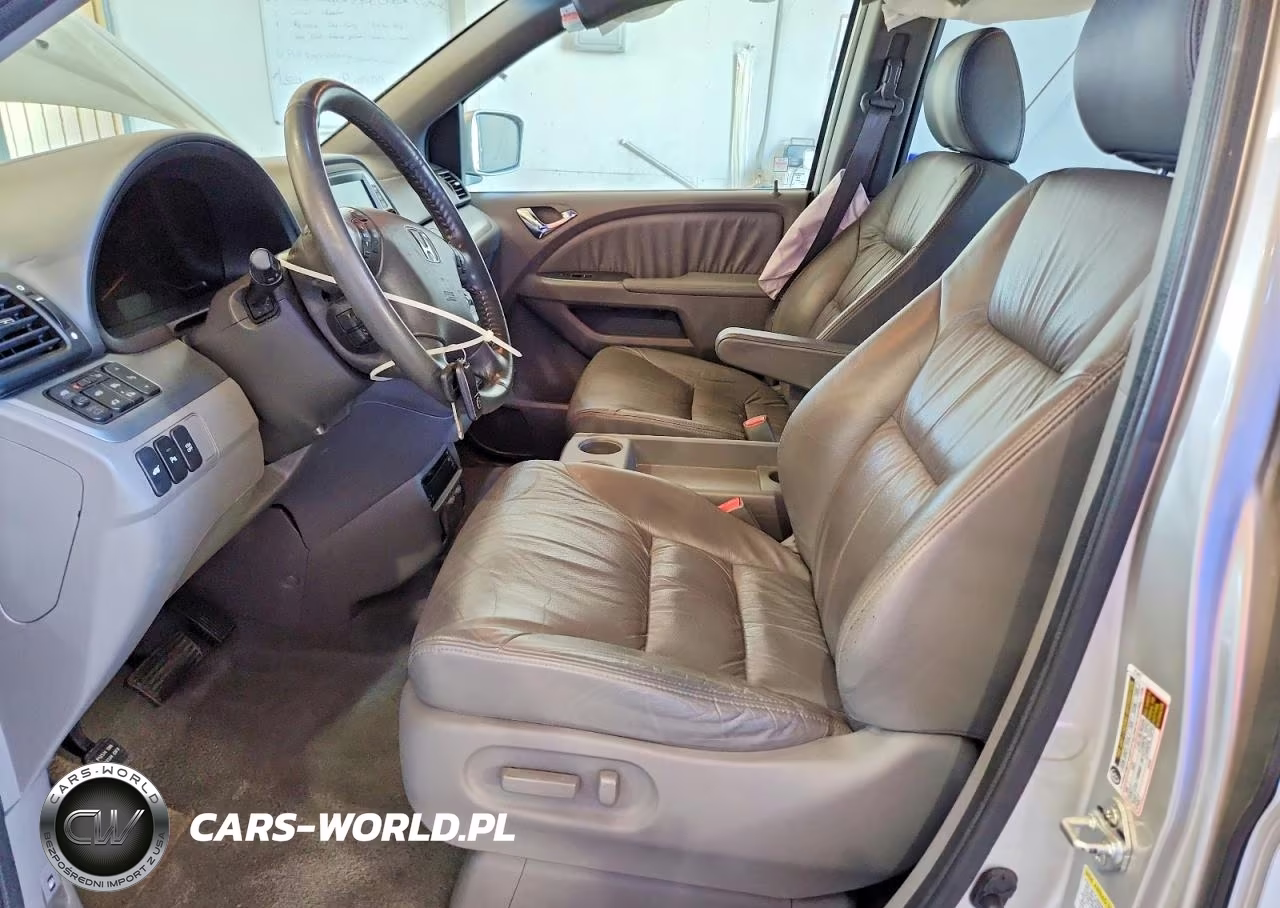 2008 Honda Odyssey Touring VIN:5FNRL38848B010165 - 7