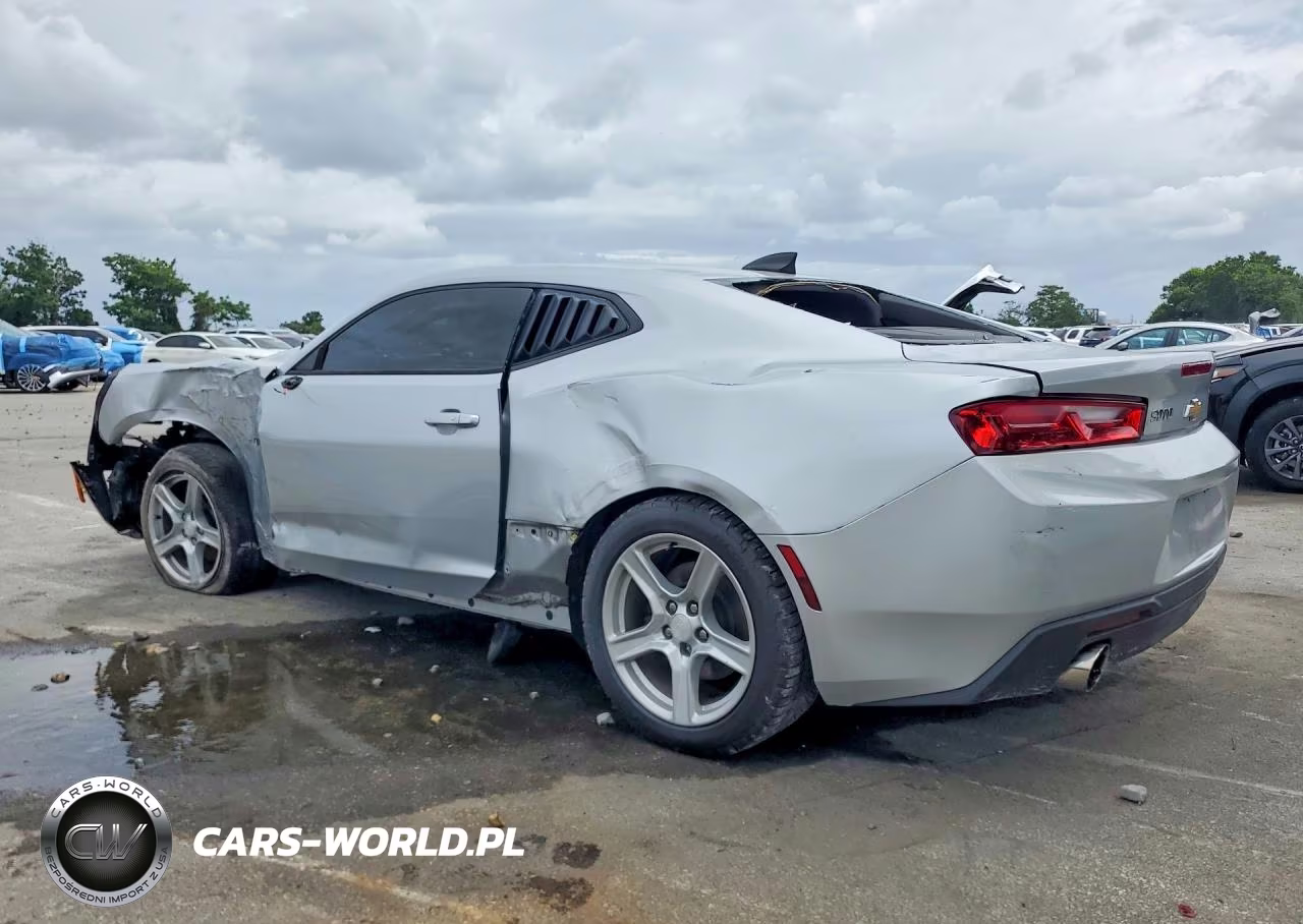 2018 Chevrolet Camaro Ls VIN:1G1FA1RX3J0117059 - 2