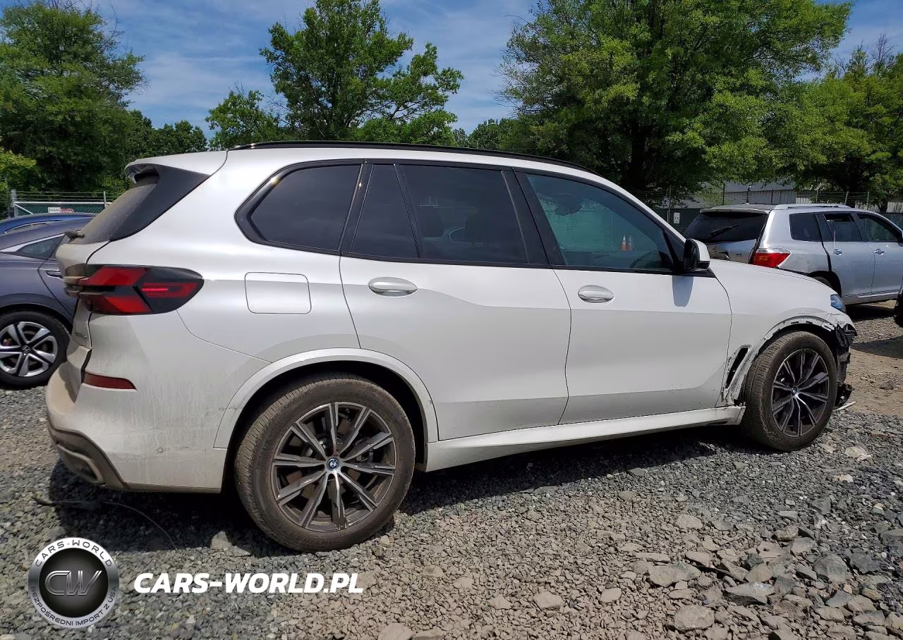 2024 BMW X5 xDrive50E VIN:5UX43EU05R9U15631 - 3