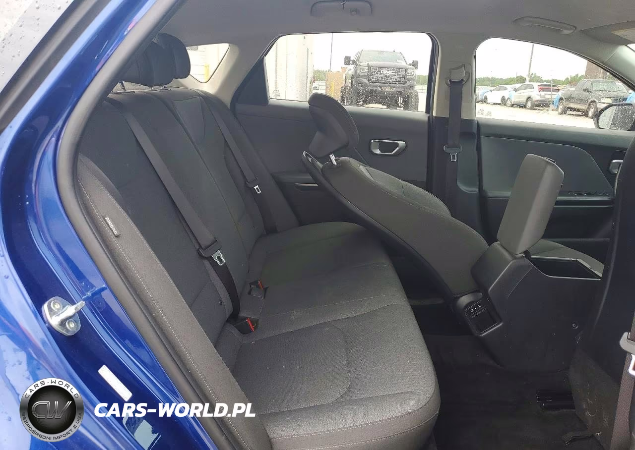2025 Kia K4 Lxs VIN:3KPFT4DE8SE046006 - 10