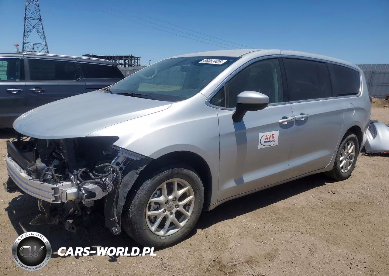2022 Chrysler Voyager Lx – zdjęcie 1 z 14