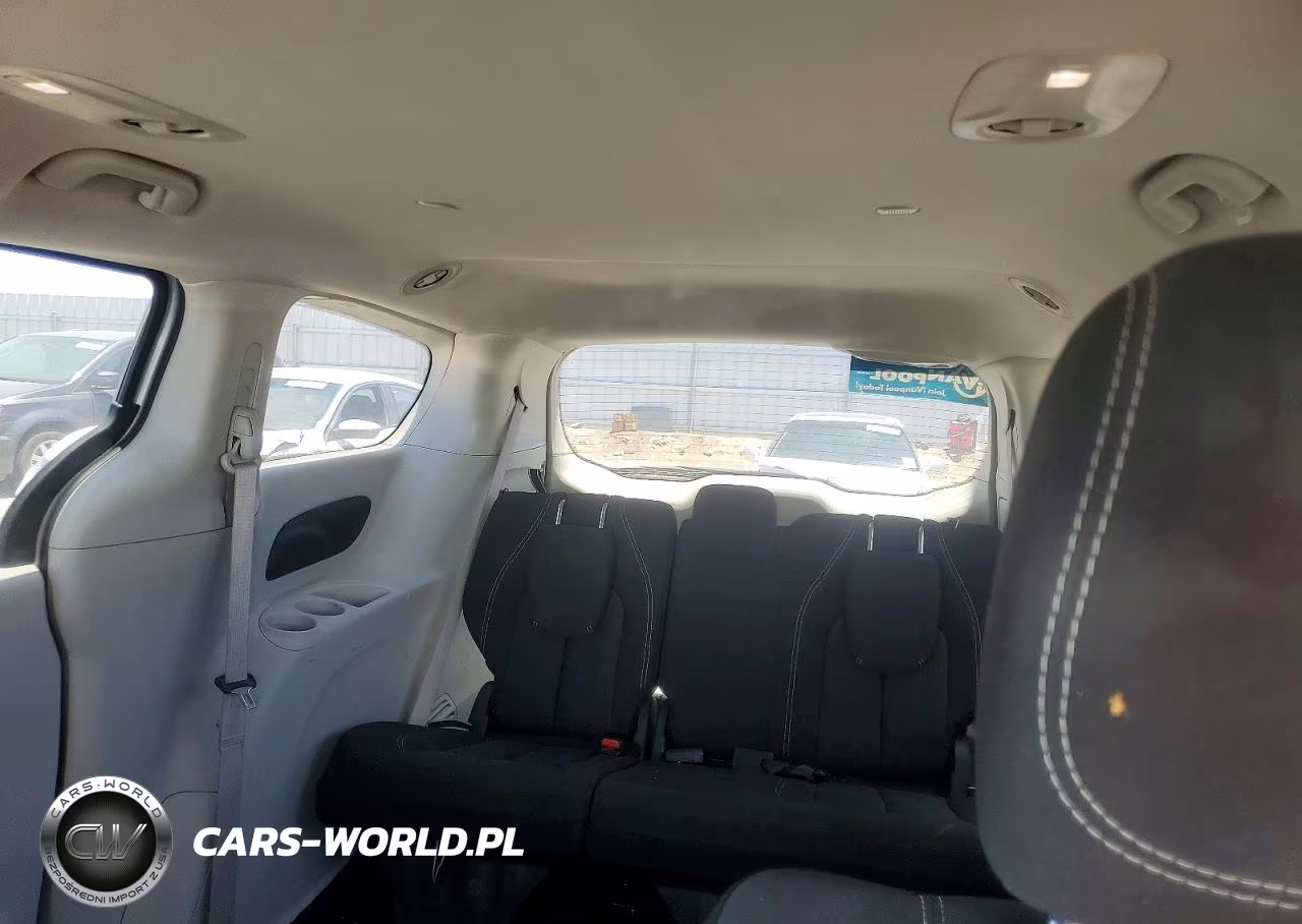 2022 Chrysler Voyager Lx VIN:2C4RC1CGXNR204931 - 10