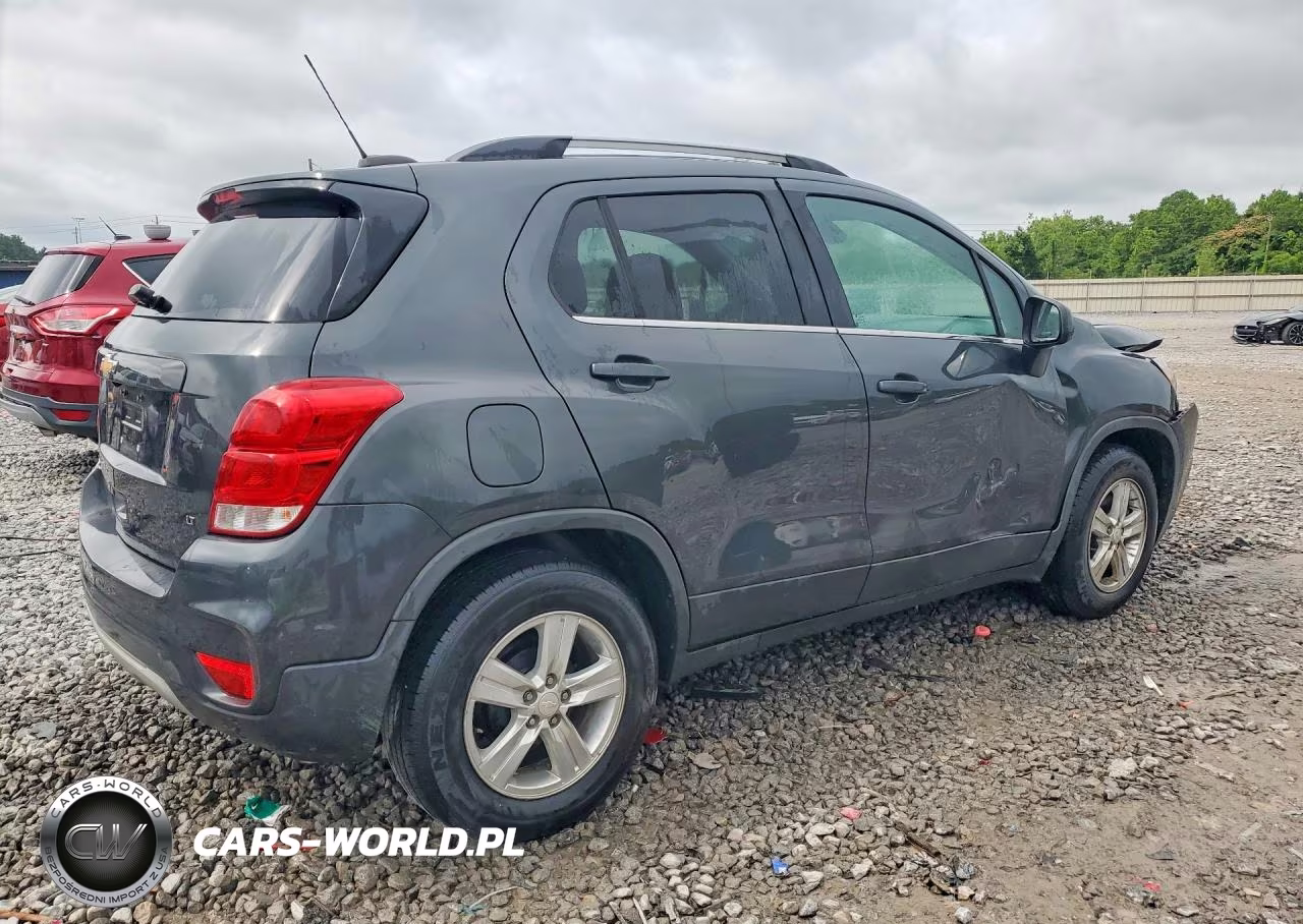 2019 Chevrolet Trax 1Lt VIN:3GNCJLSB2KL331265 - 3