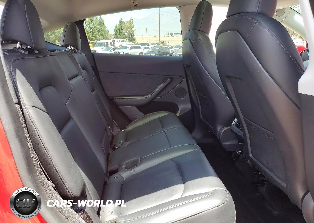 2023 Tesla Model Y VIN:7SAYGDEE8PA041921 - 11