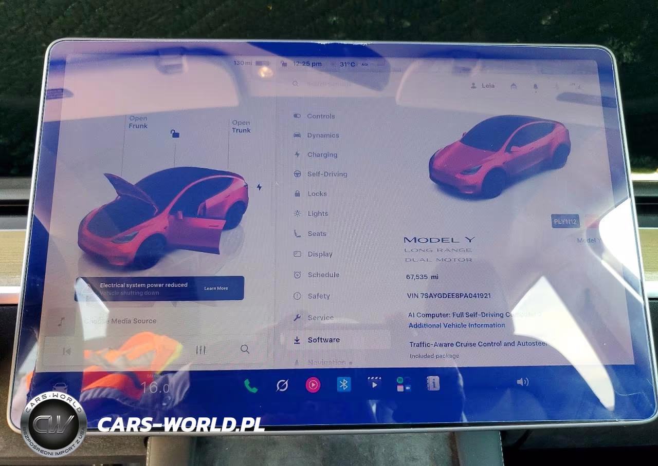 2023 Tesla Model Y VIN:7SAYGDEE8PA041921 - 9