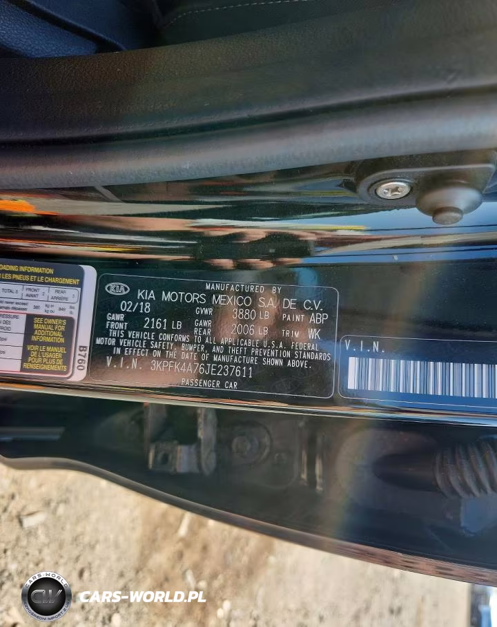 2018 Kia Forte Lx VIN:3KPFK4A76JE237611 - 12