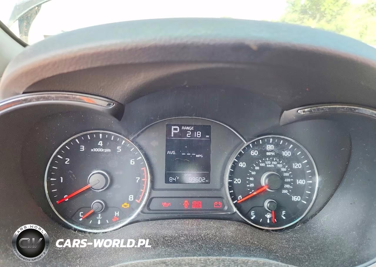 2018 Kia Forte Lx VIN:3KPFK4A76JE237611 - 9