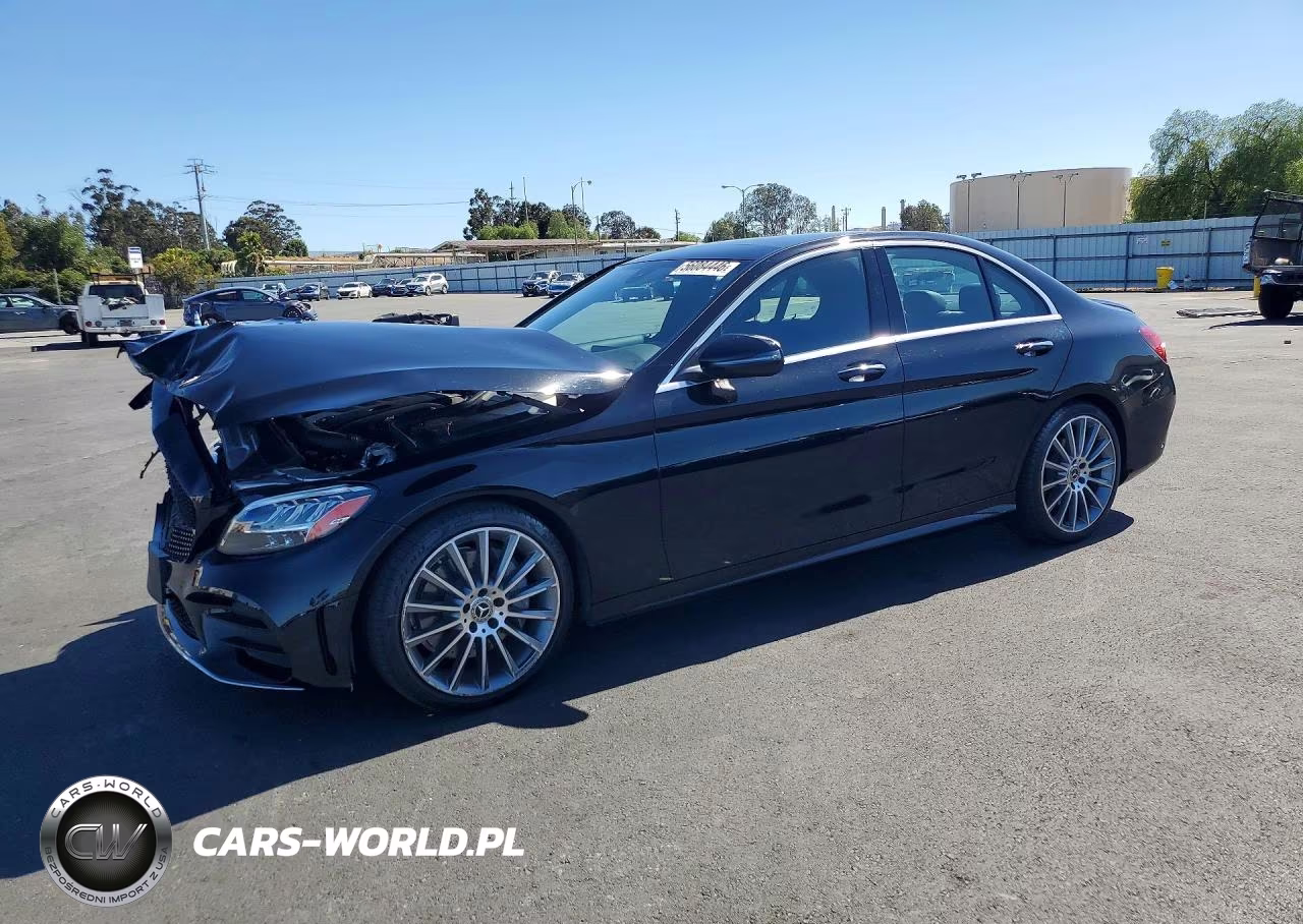 2019 Mercedes-Benz C 300 – zdjęcie 1 z 12