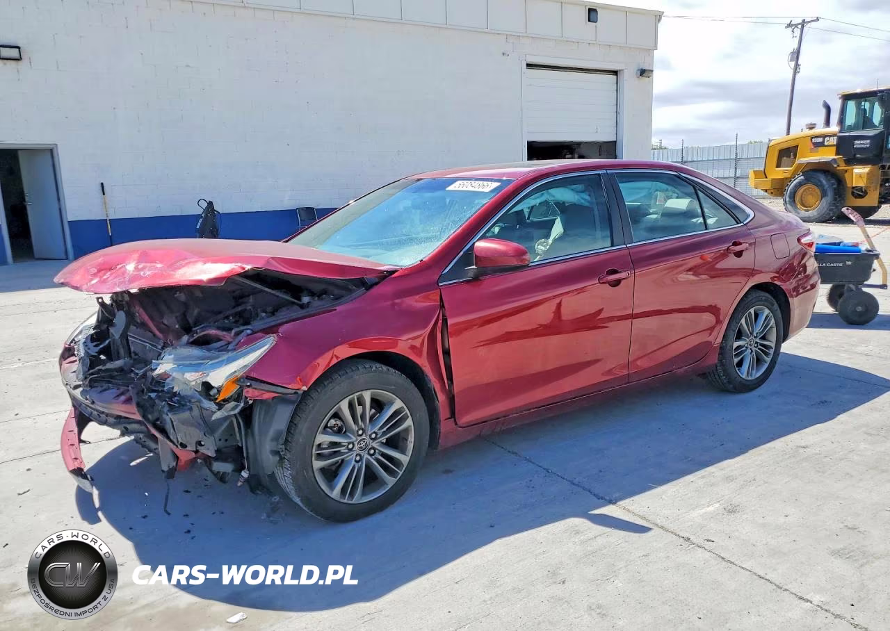 2015 Toyota Camry Se – zdjęcie 1 z 13